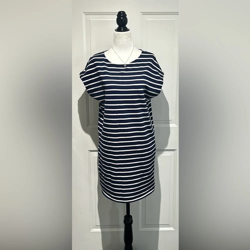 Aritzia community navy stripped oversized dress with pockets size XXs - Picture 2 of 4